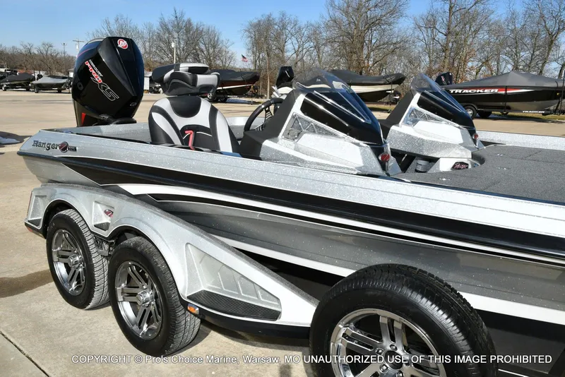 Slide: The Image of Ranger Z521L Dual Console 2020 - 87