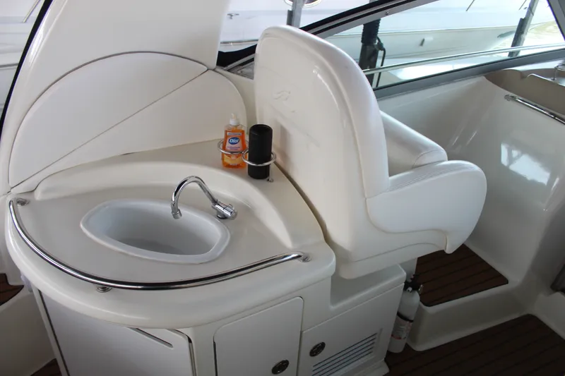 Slide: The Image of Sea Ray 340 Sundancer 2005 - 12