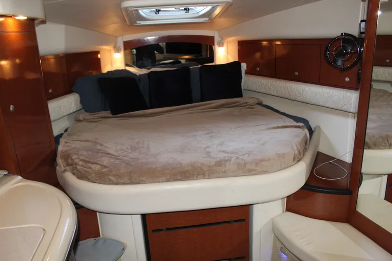 Slide: The Image of Sea Ray 340 Sundancer 2005 - 18