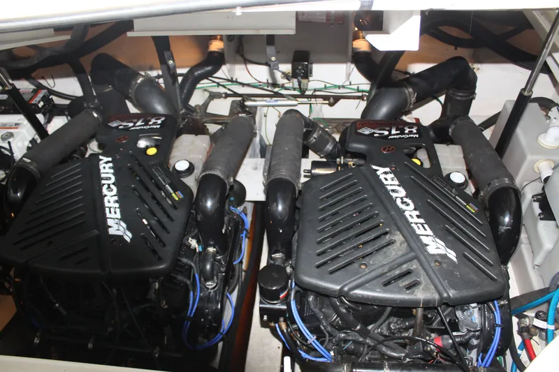 Slide: The Image of Sea Ray 340 Sundancer 2005 - 23