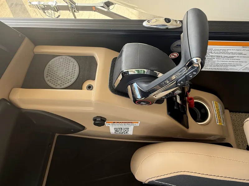 Slide: The Image of Barletta CABRIO C24UE 2026 - 12