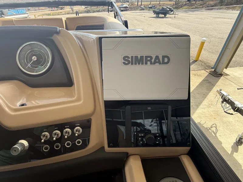 Slide: The Image of Barletta CABRIO C24UE 2026 - 15