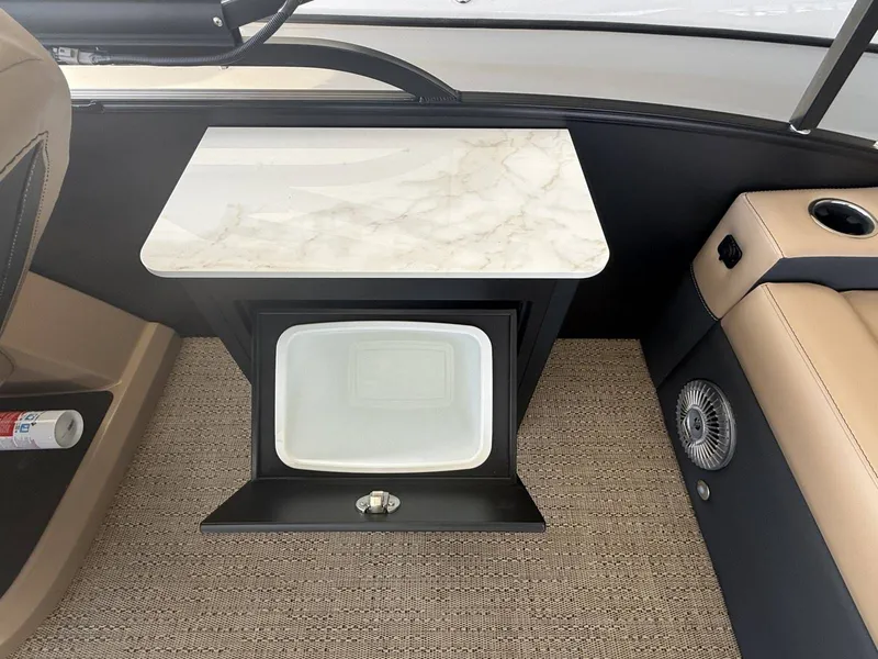 Slide: The Image of Barletta CABRIO C24UE 2026 - 19