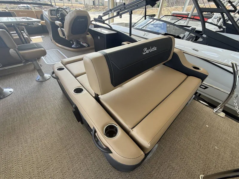 Slide: The Image of Barletta CABRIO C24UE 2026 - 23