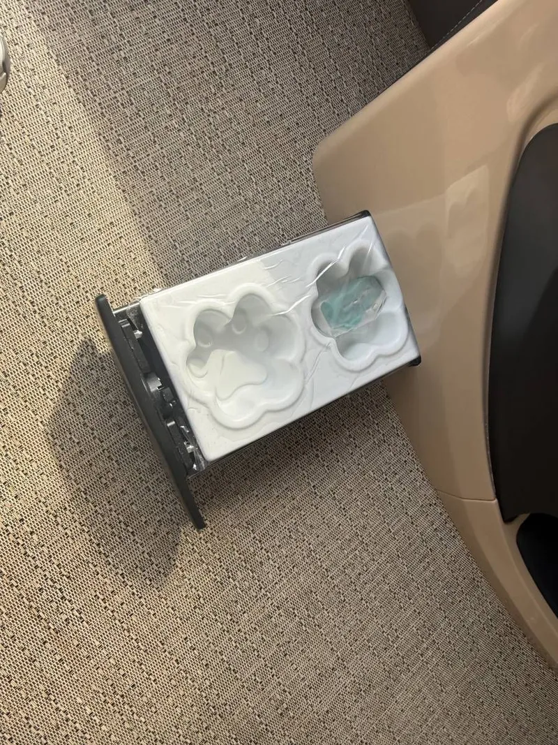 Slide: The Image of Barletta CABRIO C24UE 2026 - 29