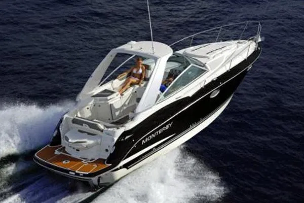 Slide: The Image of Monterey 295 Sport Yacht 2015 - 0