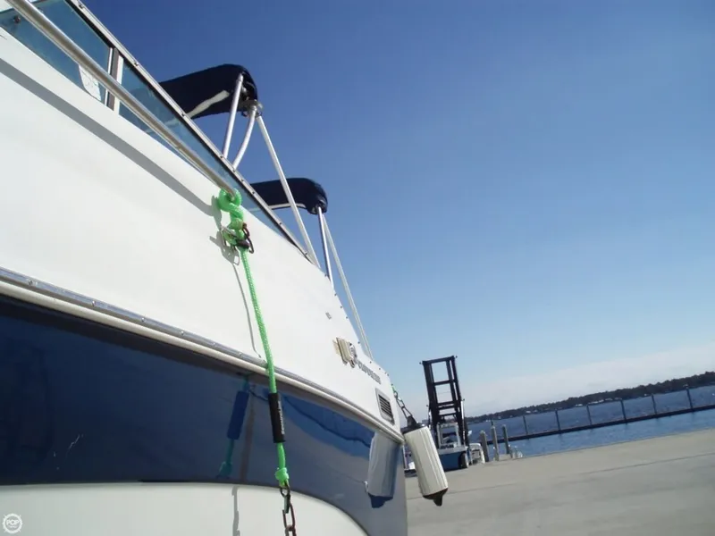Slide: The Image of Crownline Boats 242 CR 2003 - 8