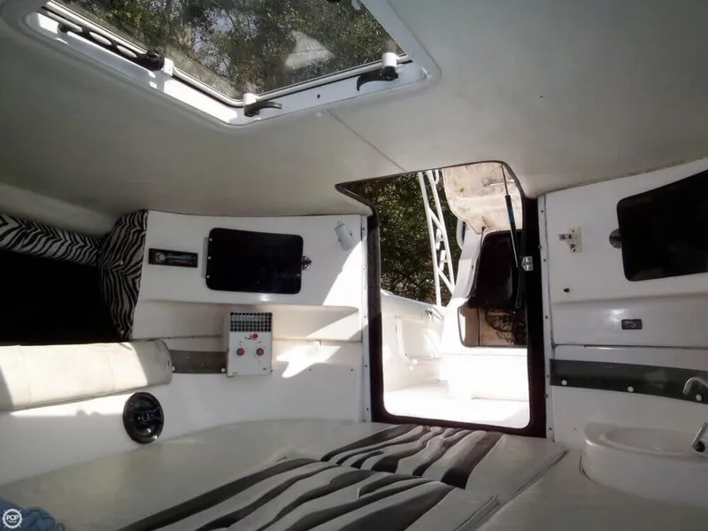 Slide: The Image of Glasstream 328 SCX Center Console Sportfish Cuddy 2005 - 9