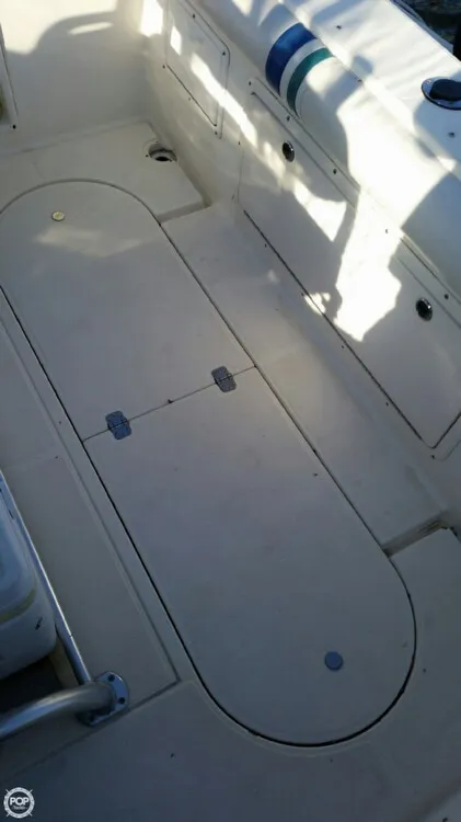 Slide: The Image of Wellcraft 238 Center Console 1995 - 4