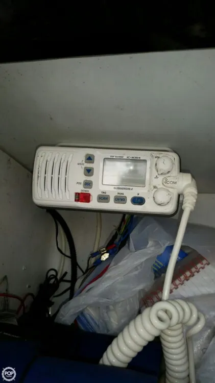 Slide: The Image of Wellcraft 238 Center Console 1995 - 9