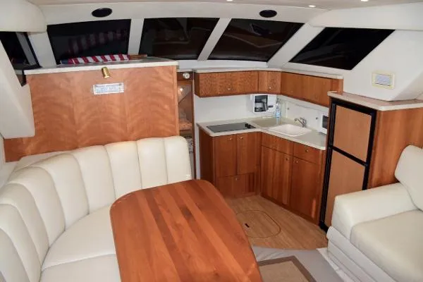 Slide: The Image of Silverton 351 Sedan Cruiser 2000 - 3