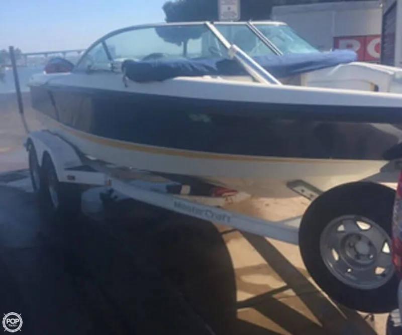 Slide: The Image of Mastercraft Prostar 195 2001 - 1