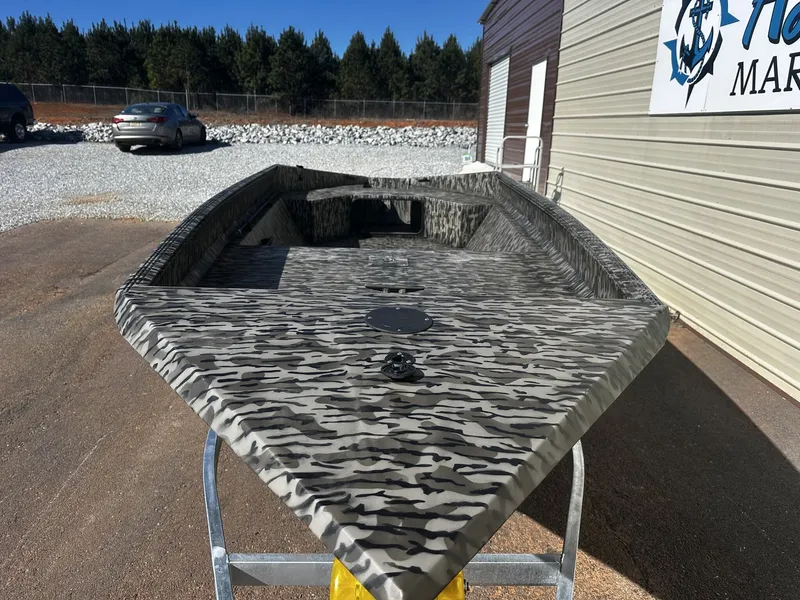 Slide: The Image of Edge Boats Sportsman Series 656DB 2026 - 2