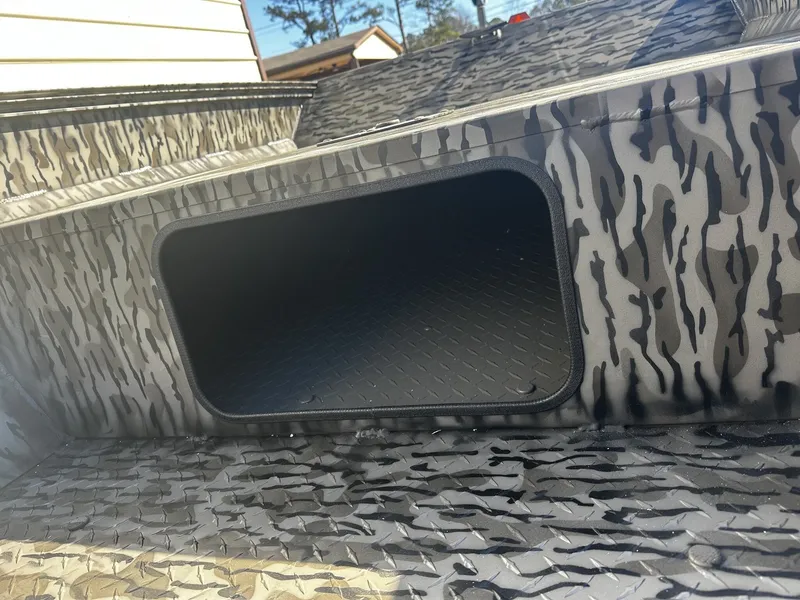 Slide: The Image of Edge Duck Boats Sportsman Series 2026 - 4