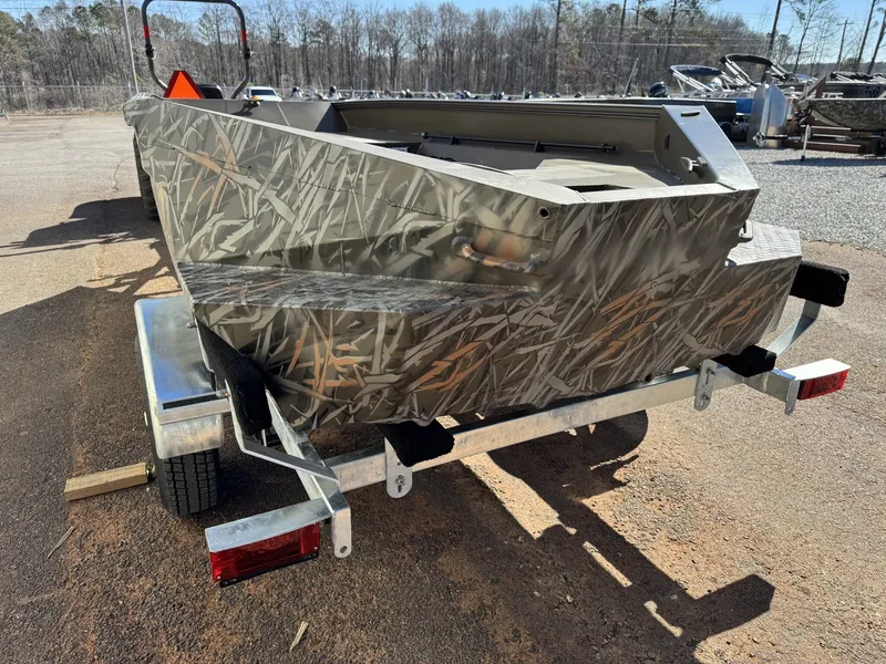 Slide: The Image of Edge Duck Boats Sportsman Series 656DB 2026 - 6