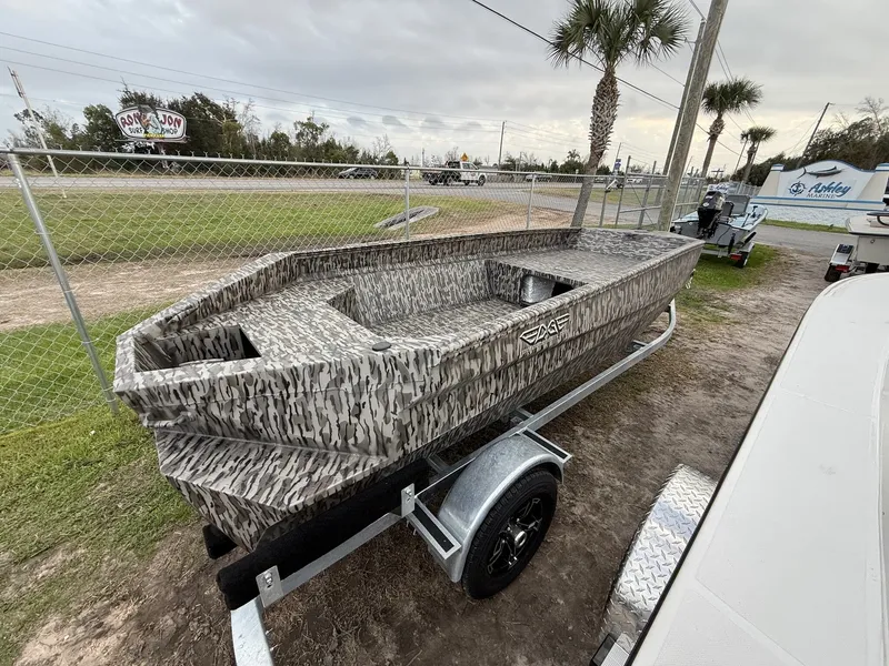 Slide: The Image of Edge Duck Boats Sportsman Series 2026 - 2