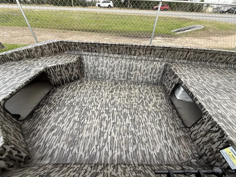 Slide: The Image of Edge Duck Boats Sportsman Series 2026 - 4