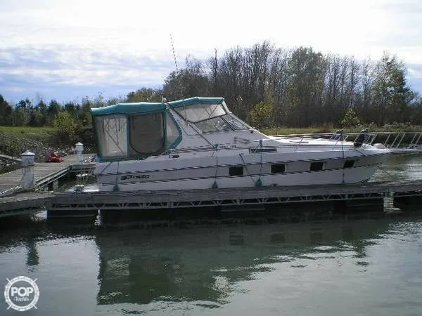 Slide: The Image of Cruisers 3370 Espirit 1989 - 7