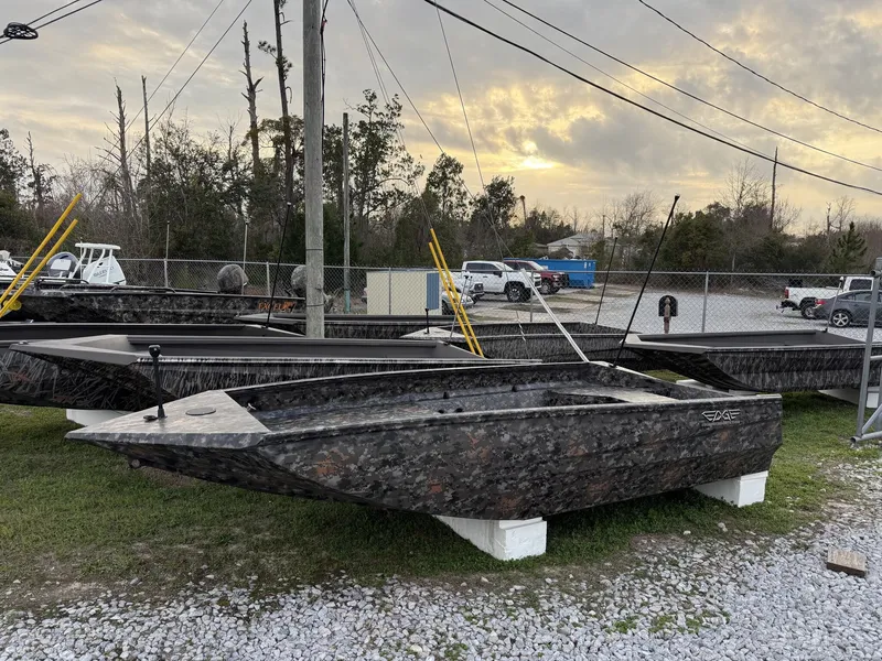 Slide: The Image of Edge Duck Boats Sportsman Series 550 2026 - 1