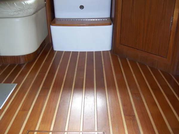 Slide: The Image of Tiara 3500 Open 2004 - 11