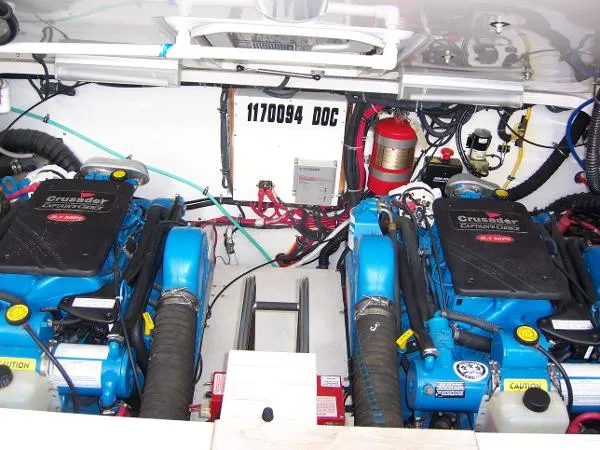 Slide: The Image of Tiara 3500 Open 2004 - 6