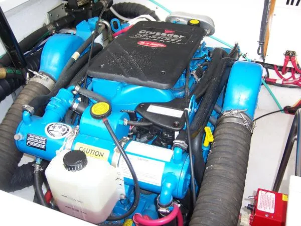 Slide: The Image of Tiara 3500 Open 2004 - 7