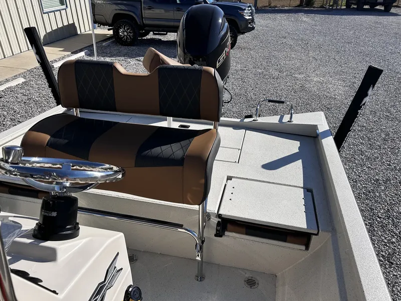 Slide: The Image of Xpress H22B Bay 2026 - 6