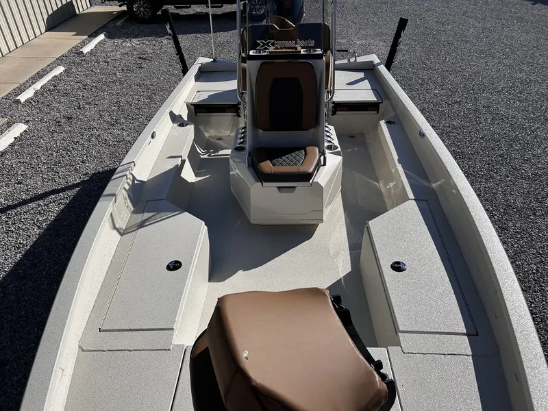 Slide: The Image of Xpress H22B Bay 2026 - 7