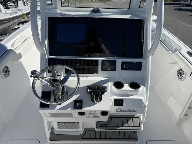 Slide: The Image of Tidewater 272 LXF 2026 - 14