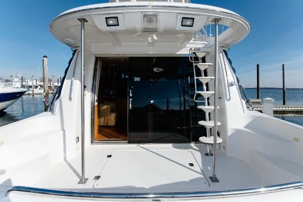 Slide: The Image of Carver Yachts 530 Voyager 2006 - 4