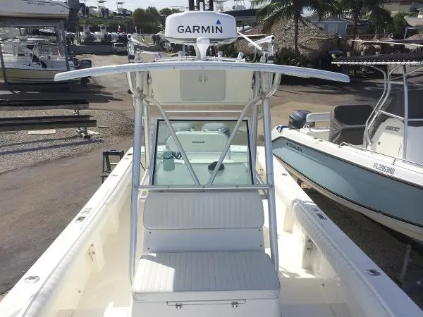 Slide: The Image of Regulator Marine 26 Forward Seating 2002 - 11