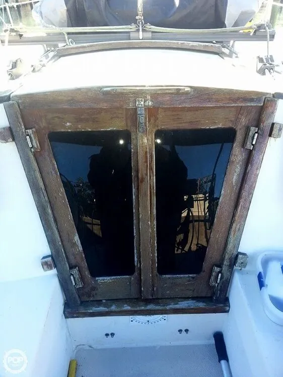 Slide: The Image of Catalina 30 Mk II Wing Keel 1989 - 5