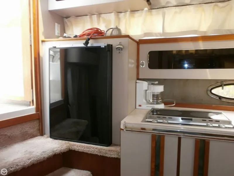 Slide: The Image of Cruisers 3270 Esprit 1989 - 2