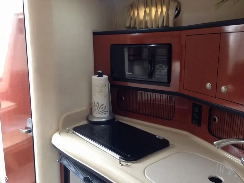 Slide: The Image of Sea Ray 300 Sundancer 2005 - 9