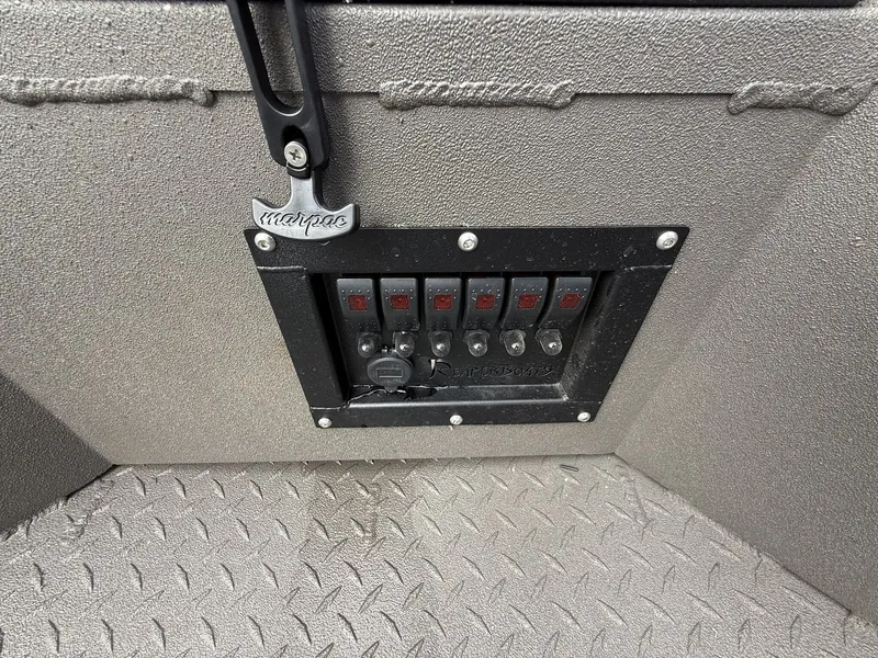 Slide: The Image of Reaper Boats 656 2026 - 5