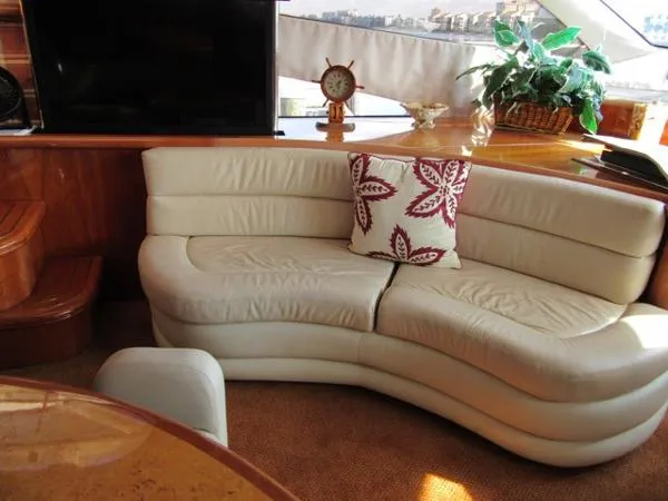 Slide: The Image of Sunseeker Manhattan 64 2003 - 1