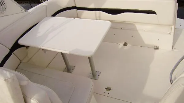 Slide: The Image of Chaparral 280 SIGNATURE 2002 - 8