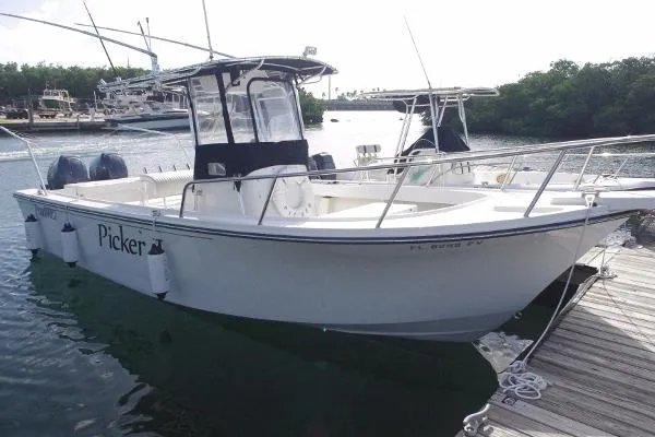 Slide: The Image of Parker Marine 2501 DV Center Console 2014 - 0
