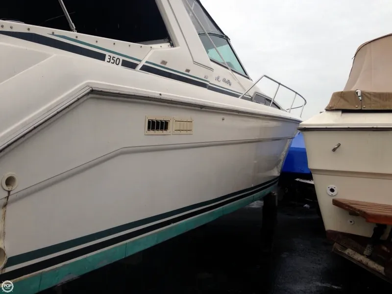 Slide: The Image of Sea Ray 350 Sundancer 1991 - 6