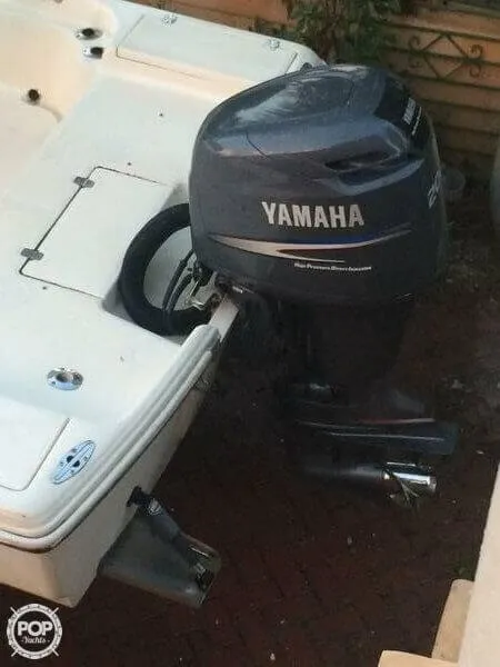 Slide: The Image of Scout 220 Bay 2002 - 7