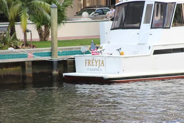 Slide: The Image of Viking Motoryacht 1998 - 3
