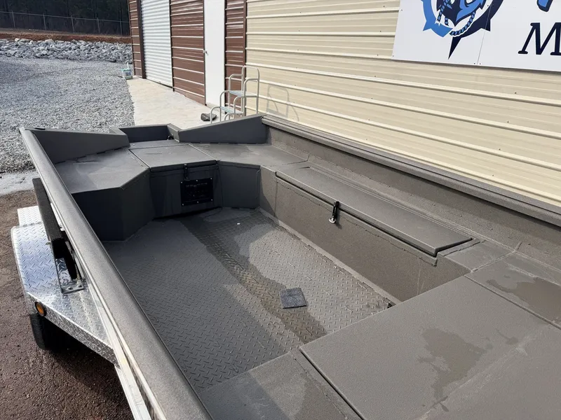 Slide: The Image of Reaper Boats 756 756 STEP TRANSOM 2026 - 5