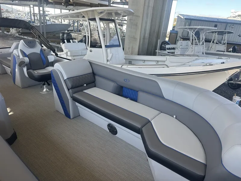 Slide: The Image of Veranda Vista View Series VISTA SPORT 22RC-TRITOON-150HP 2026 - 8