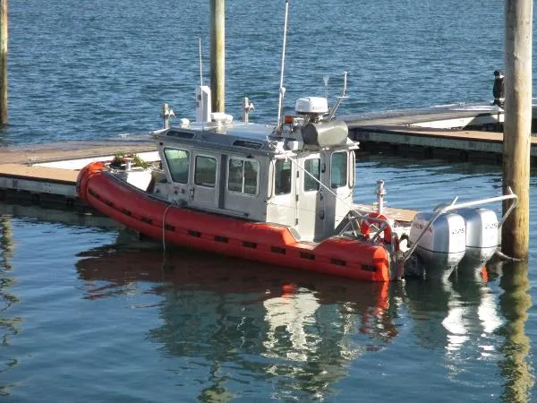Slide: The Image of SafeBoat Defender 2004 - 0