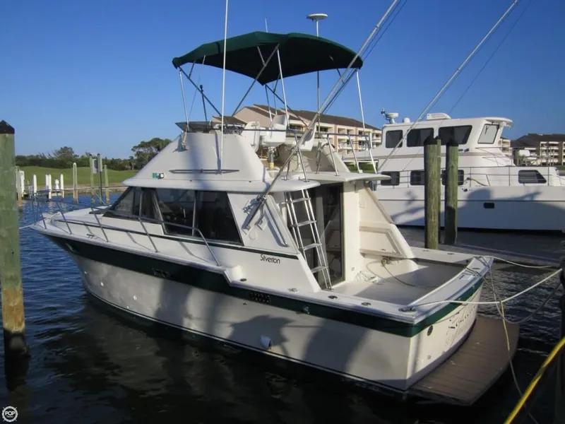 Slide: The Image of Silverton 34 Convertible 1984 - 10