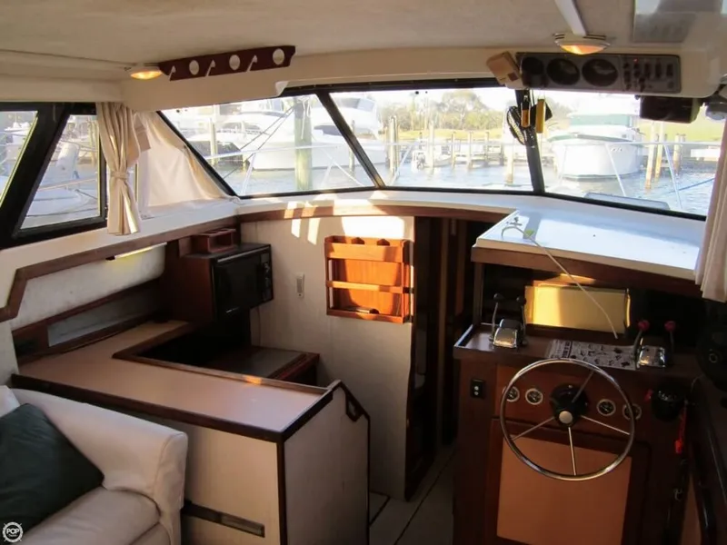 Slide: The Image of Silverton 34 Convertible 1984 - 3