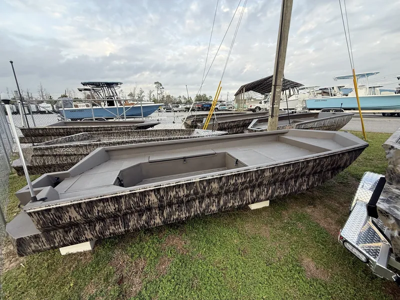 Slide: The Image of Reaper Boats 756 756 STEP TRANSOM 2026 - 1