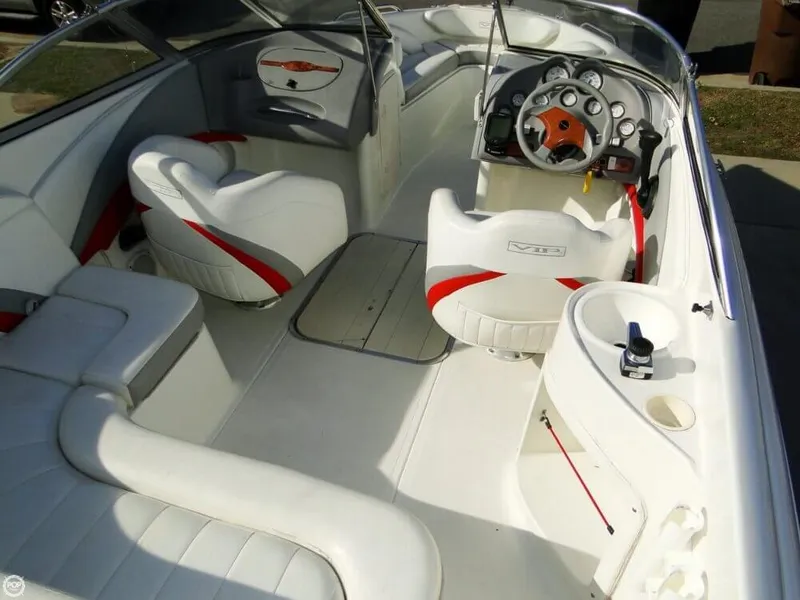 Slide: The Image of VIP 2102 SBR Victory Bowrider 2005 - 7