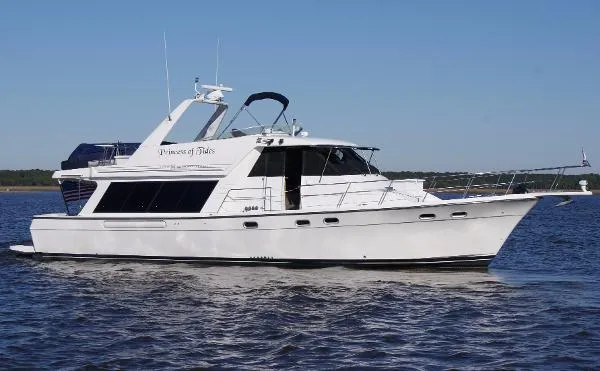 Slide: The Image of Bayliner 4788 Pilot House Motoryacht 1998 - 0