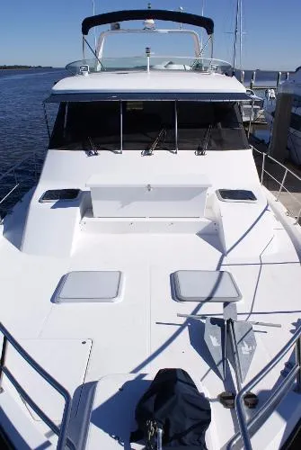 Slide: The Image of Bayliner 4788 Pilot House Motoryacht 1998 - 5